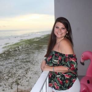 Meet your Posher, Hannah